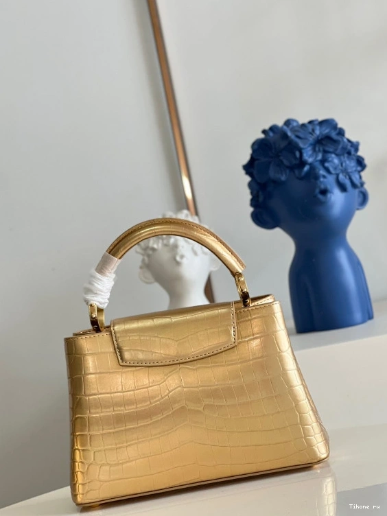 Affordable VUITTON BB CAPUCINES LOUIS 0719